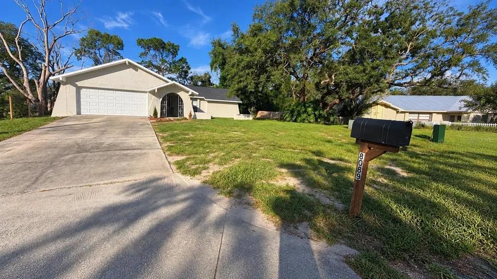 8089 Wooden Drive, SPRING HILL