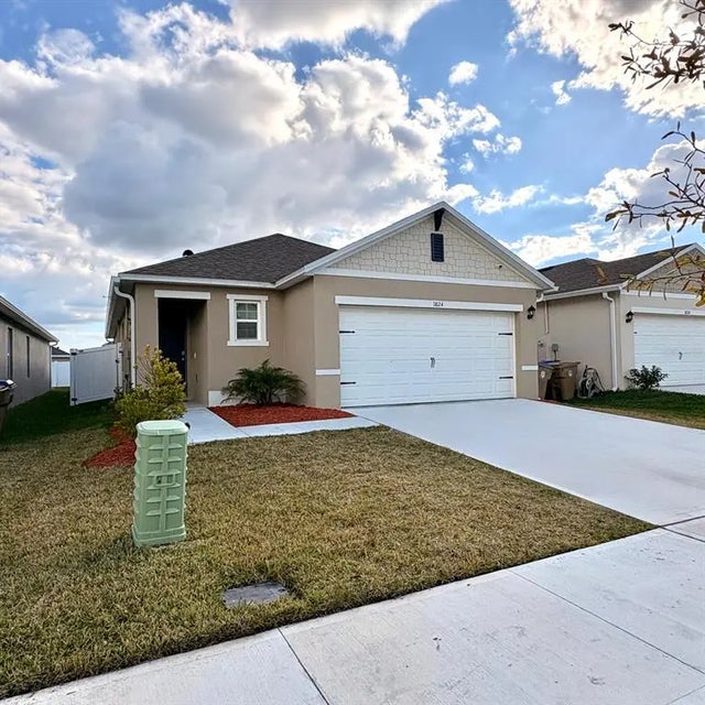 1824 Echo Valley Street, KISSIMMEE