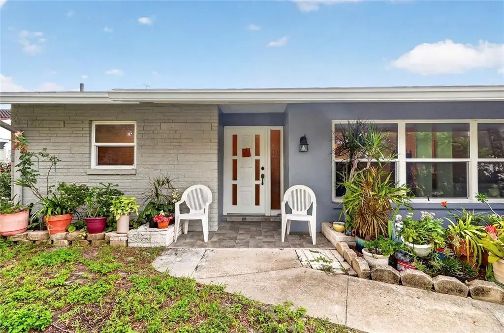 1158 Overcash Drive, DUNEDIN