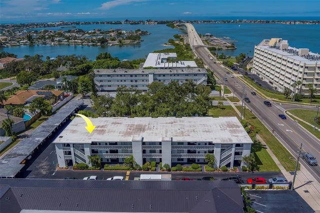 2944 W Bay Drive 205, BELLEAIR BLUFFS