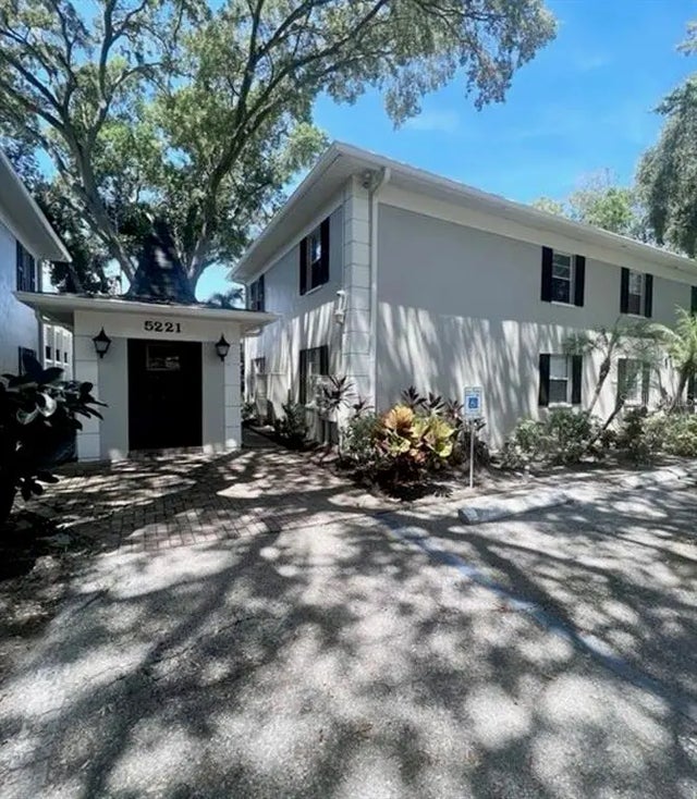 5221 Bayshore Boulevard 21, TAMPA