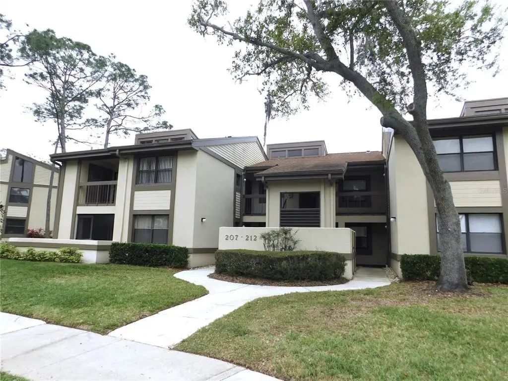 207 Woodlake Wynde 207, OLDSMAR