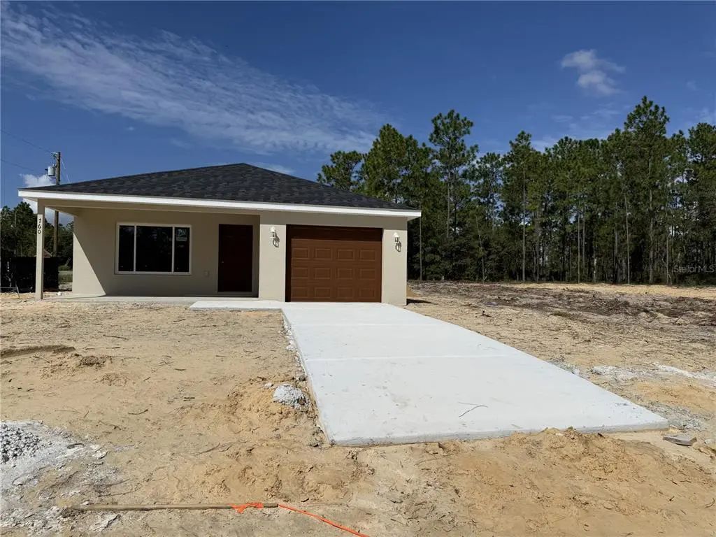 760 Ne 149 Court, WILLISTON