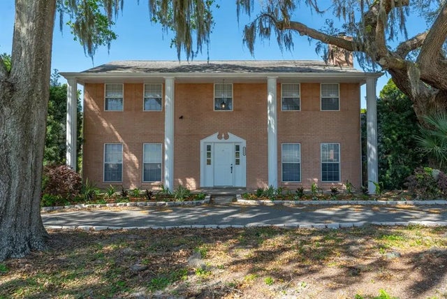 5308 County Road 122, WILDWOOD