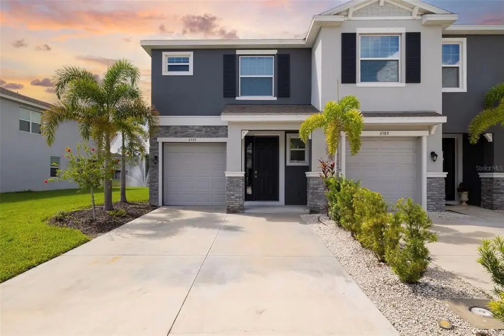 6593 Serenity Falls Ln, SARASOTA