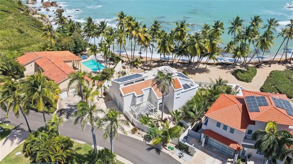 32 Shell Castle, HUMACAO