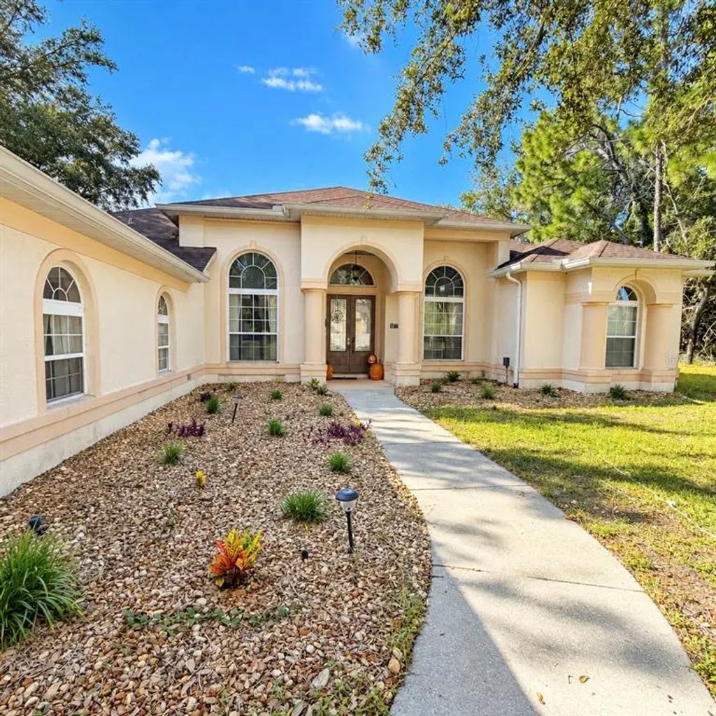 15127 Surrey Bend, SPRING HILL