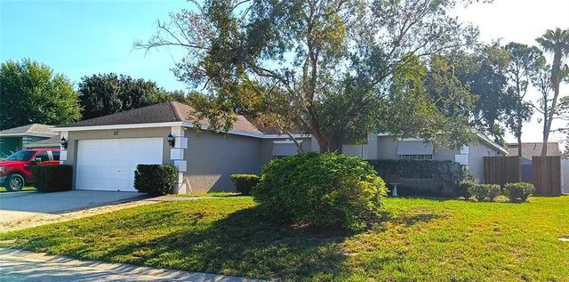 817 Reflections Loop E, WINTER HAVEN