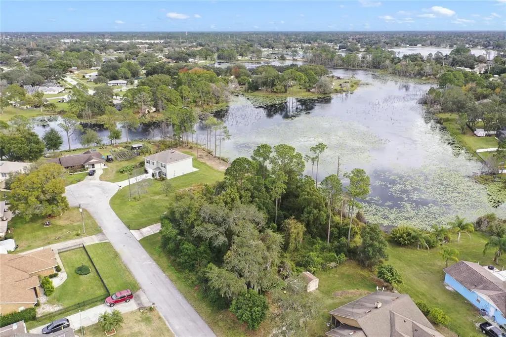 2145 Montecito Avenue, DELTONA