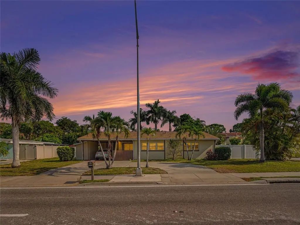 3103 Bayshore Gardens Parkway, BRADENTON