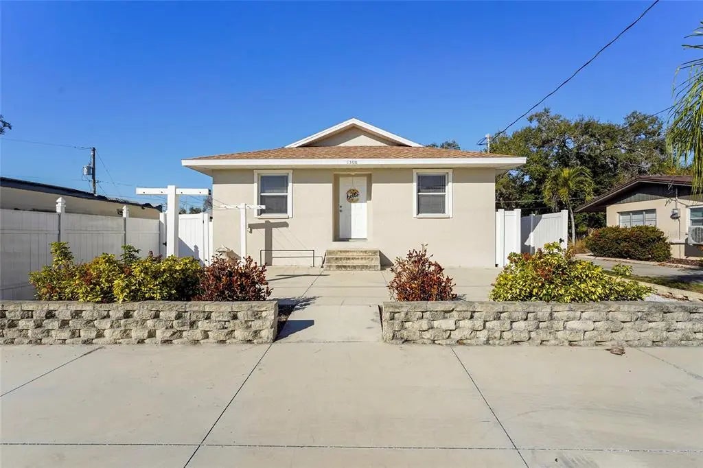 1308 File Avenue, SARASOTA