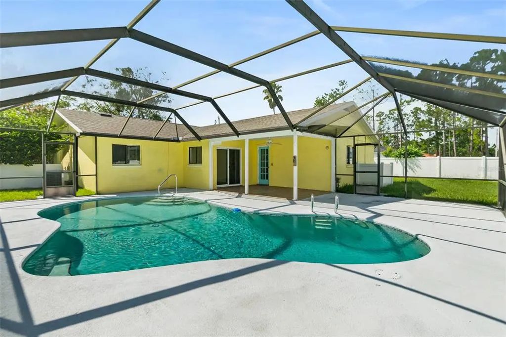38 E Diamond Drive, PALM COAST
