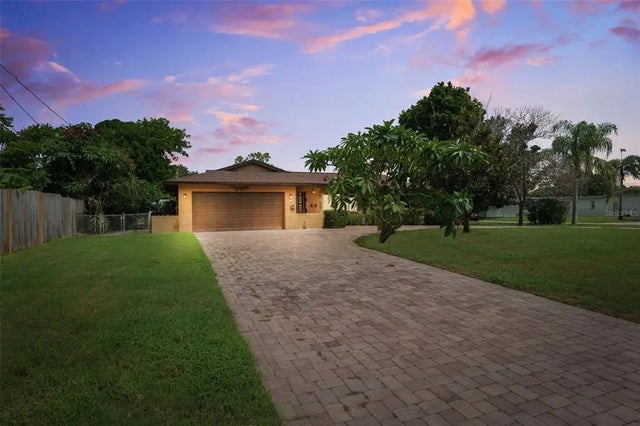 1701 Pinellas Point Drive S, ST PETERSBURG