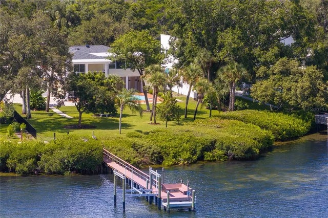 234 Driftwood Road Se, ST PETERSBURG