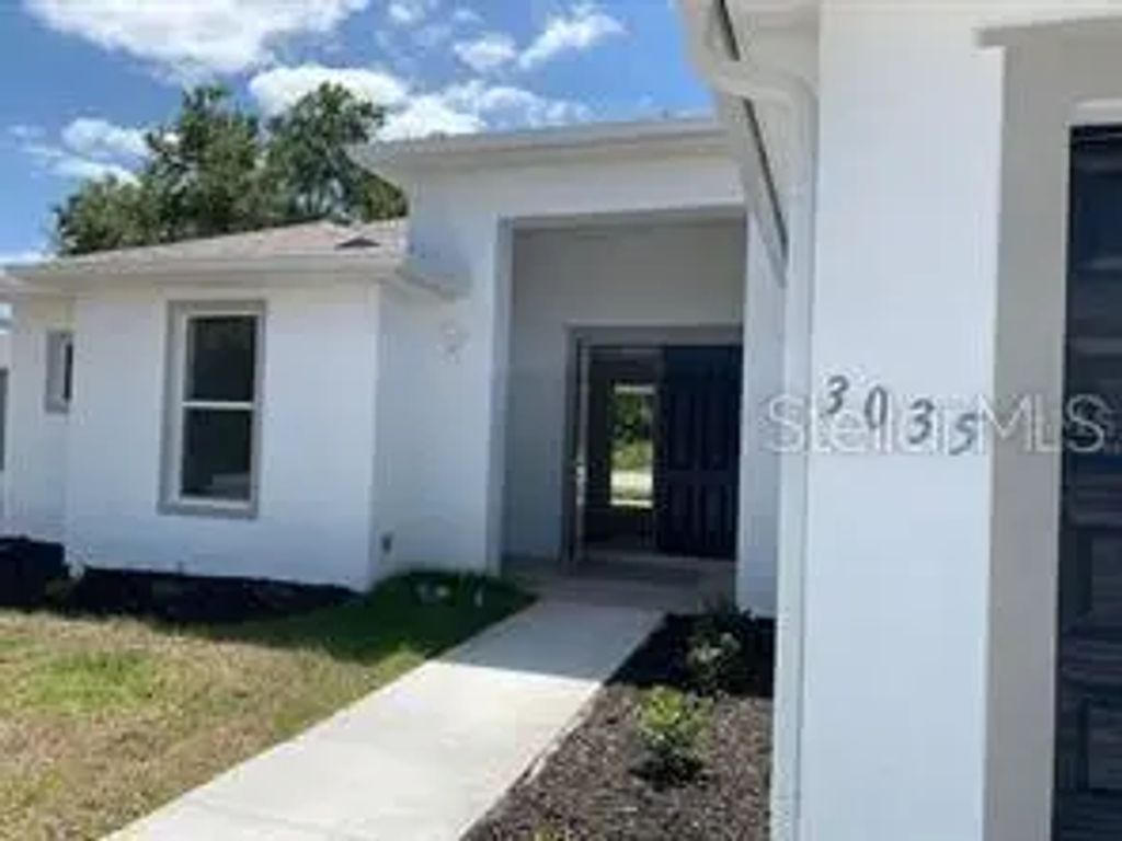 3035 Brewster Road, NORTH PORT