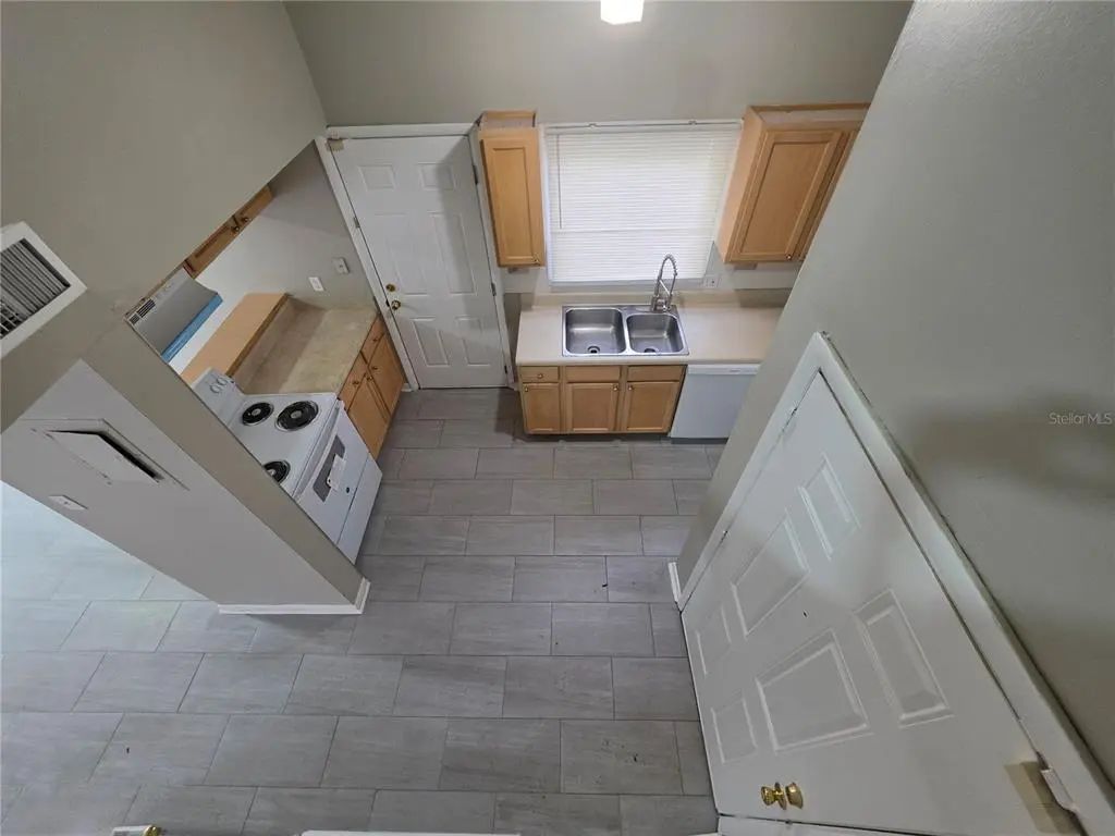 12310 Touchton Drive 48, TAMPA