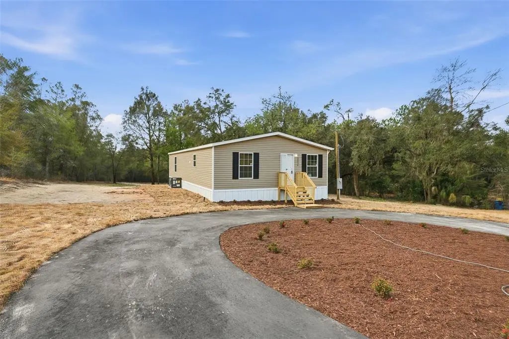 25924 Whipperwill Street, BROOKSVILLE