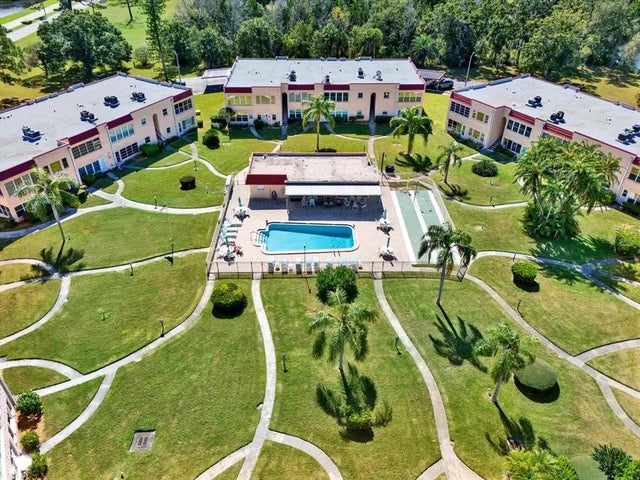 108 Dogwood Circle, SEMINOLE