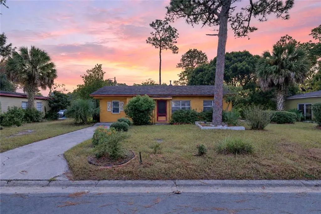907 Ne 24th Street, GAINESVILLE
