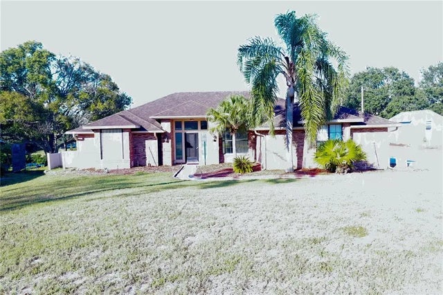 1320 N Shadow Ridge Drive, DELTONA