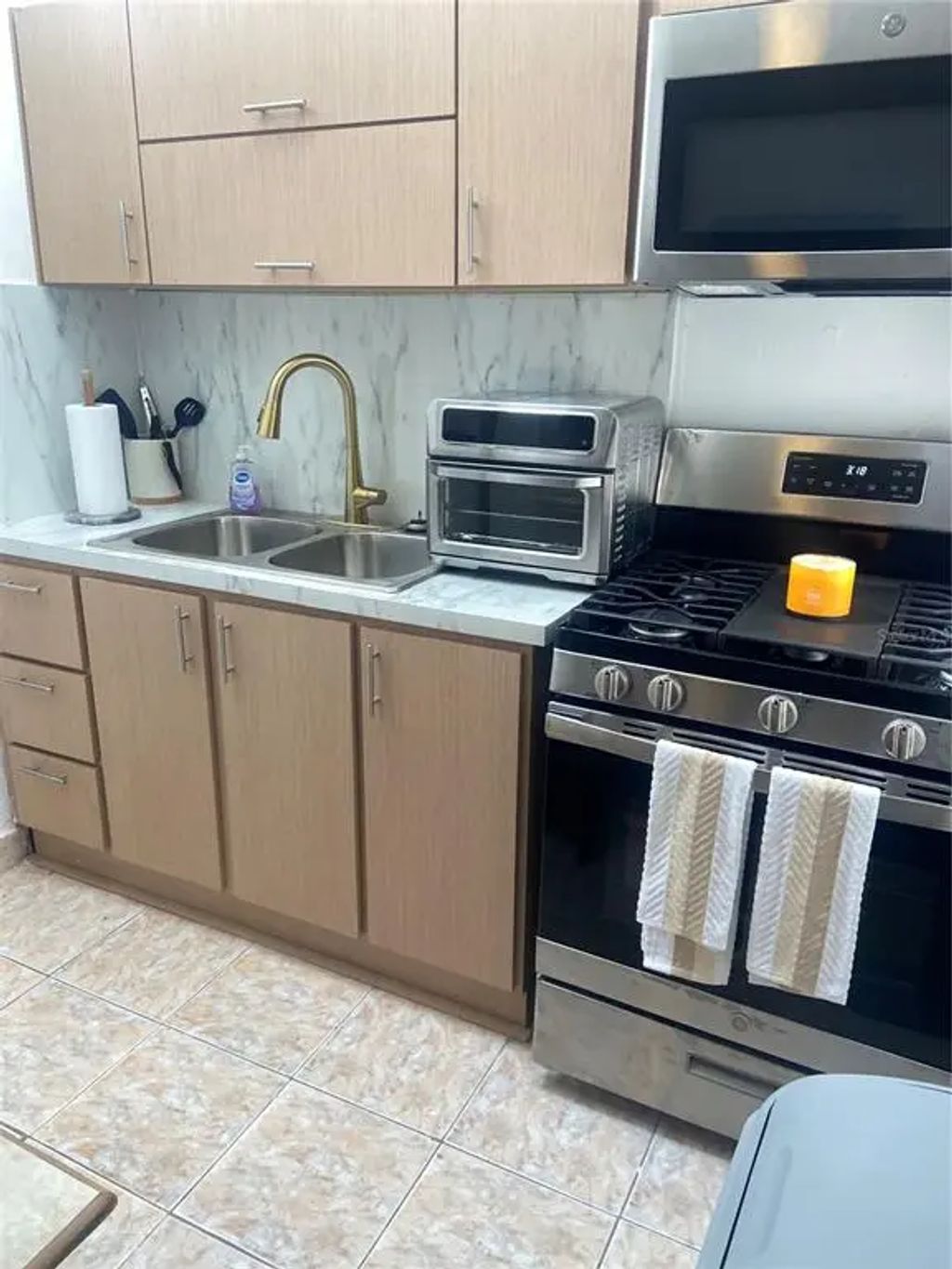 102 Calle Anasco, CONDADO