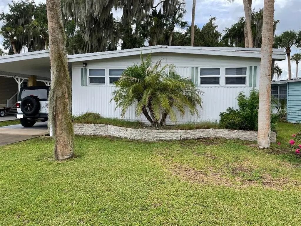 112 Palm Drive B, EUSTIS