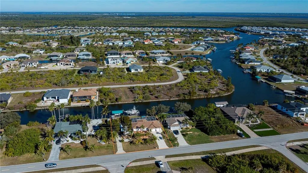 Photo of Listing #C7512181