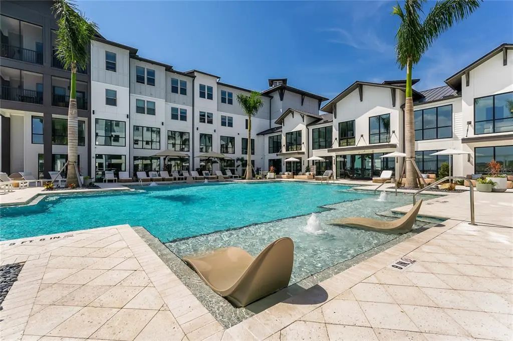 1420 Lakefront Drive 7410, SARASOTA