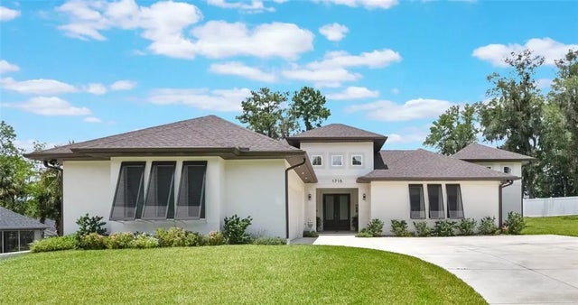 1715 Sw 27 Th Place, OCALA