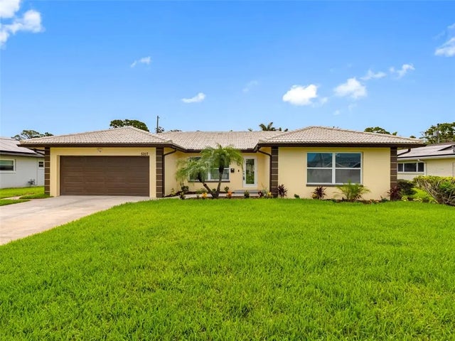 5207 Denver Street Ne, ST PETERSBURG