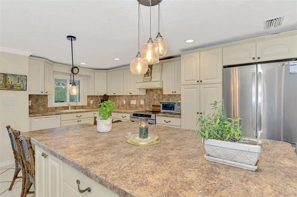 Gulf Shores Realty: 14 08b8961b8c6ce1275c067bbc09dc43ff l