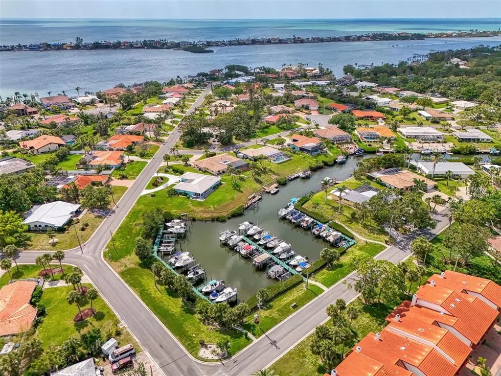 Gulf Shores Realty: 4 92e864f728c8d0f9ce95634f5a68f3f9 l