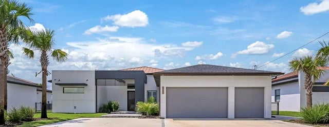 2106 Sw 4th Street, CAPE CORAL