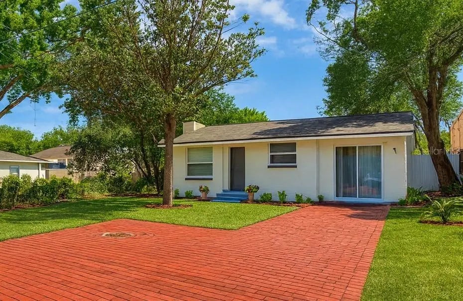 2107 E 93rd Avenue, TAMPA