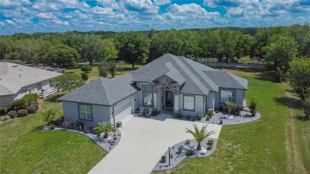 1555 E Seattle Slew Circle, INVERNESS