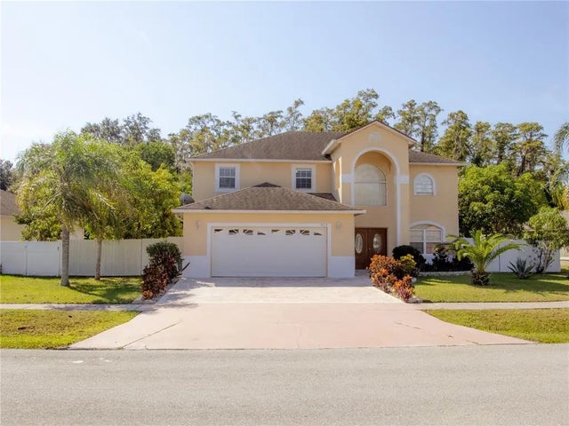 565 Pinehurst, KISSIMMEE