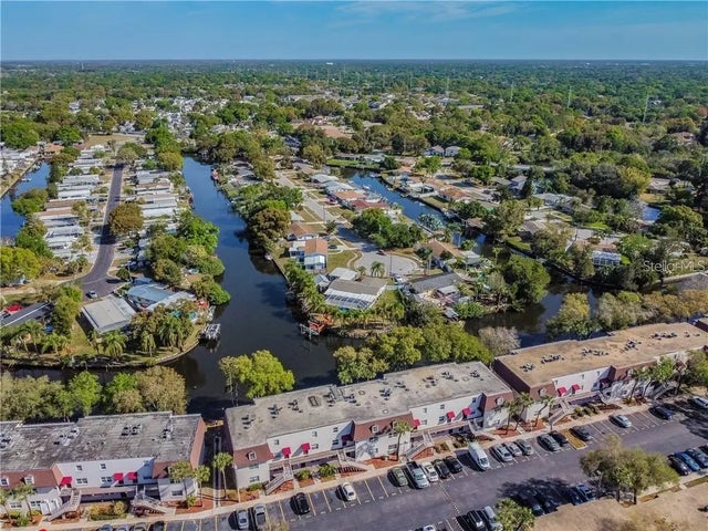 9134 Tudor Drive M108, TAMPA