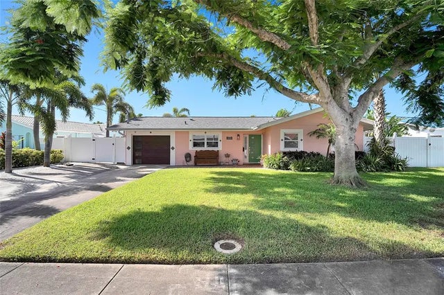 562 Lewis Boulevard Se, ST PETERSBURG
