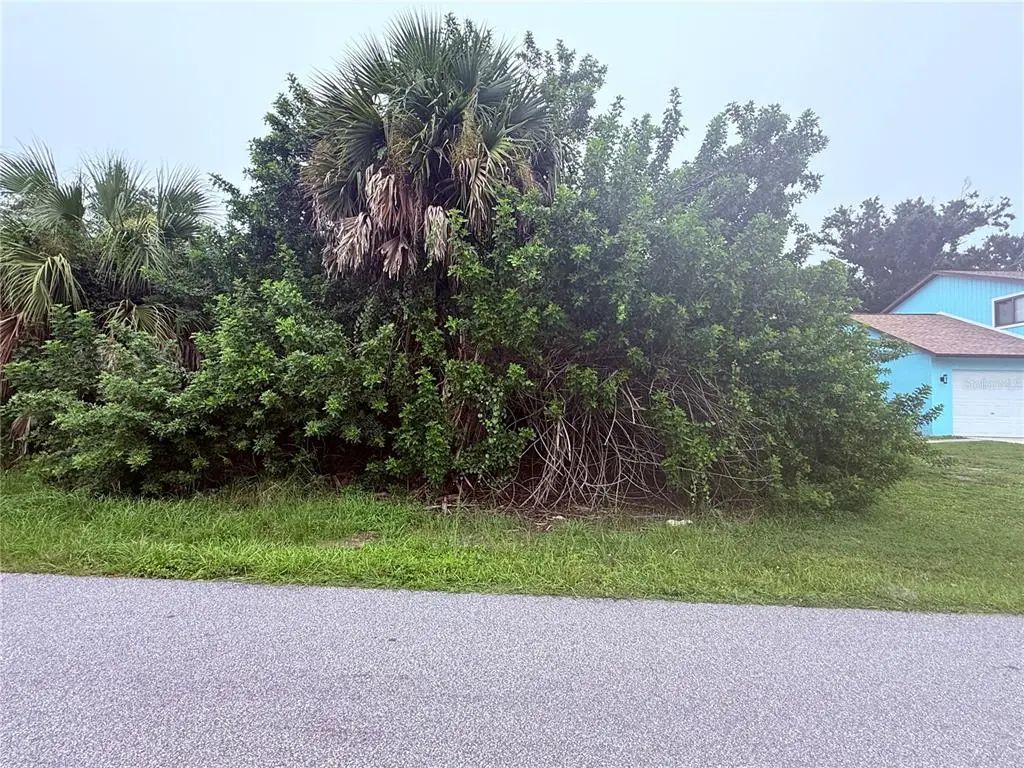 348 La Playa Lane, PORT CHARLOTTE
