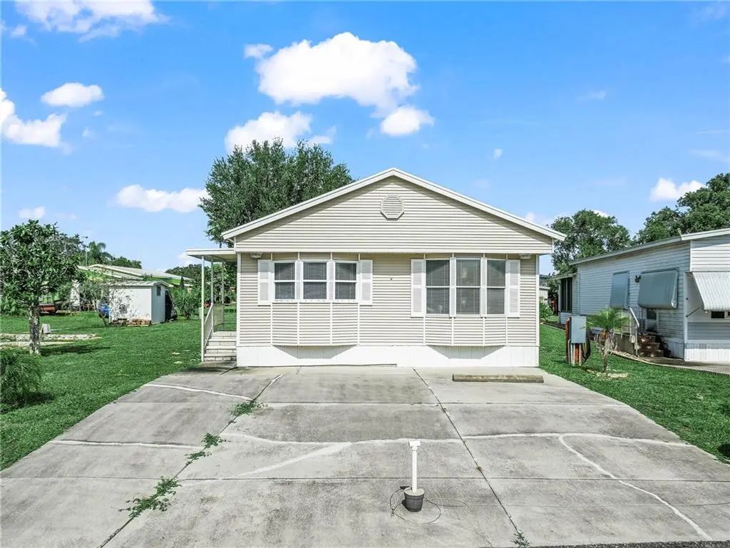 108 Silversides Street, LAKE WALES