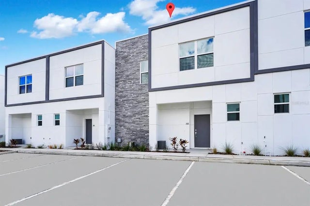 348 Famagusta Drive, DAVENPORT