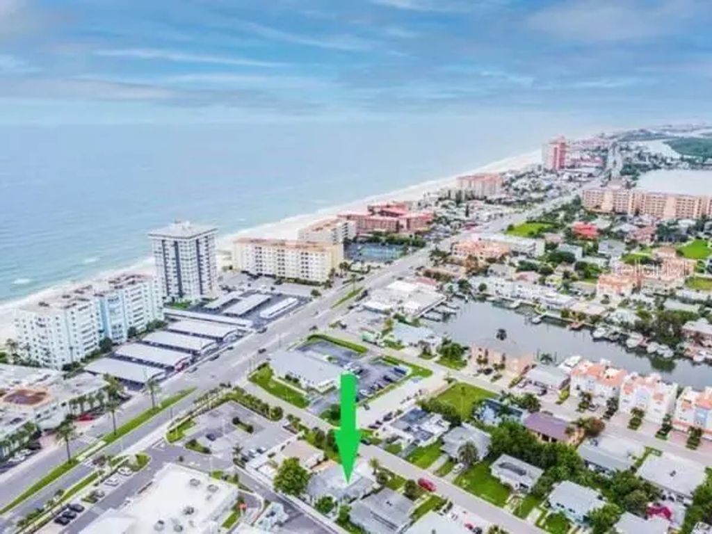 113 174th Avenue E B, REDINGTON SHORES