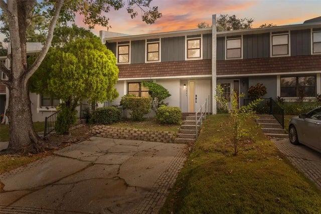 1325 Abbey Crescent Lane, CLEARWATER