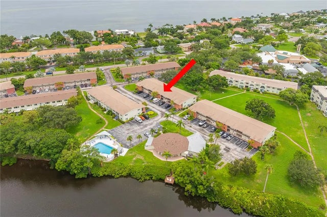 4510 Overlook Drive Ne 224, ST PETERSBURG