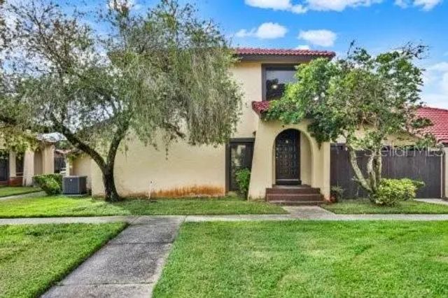 451 Hunter Circle, KISSIMMEE