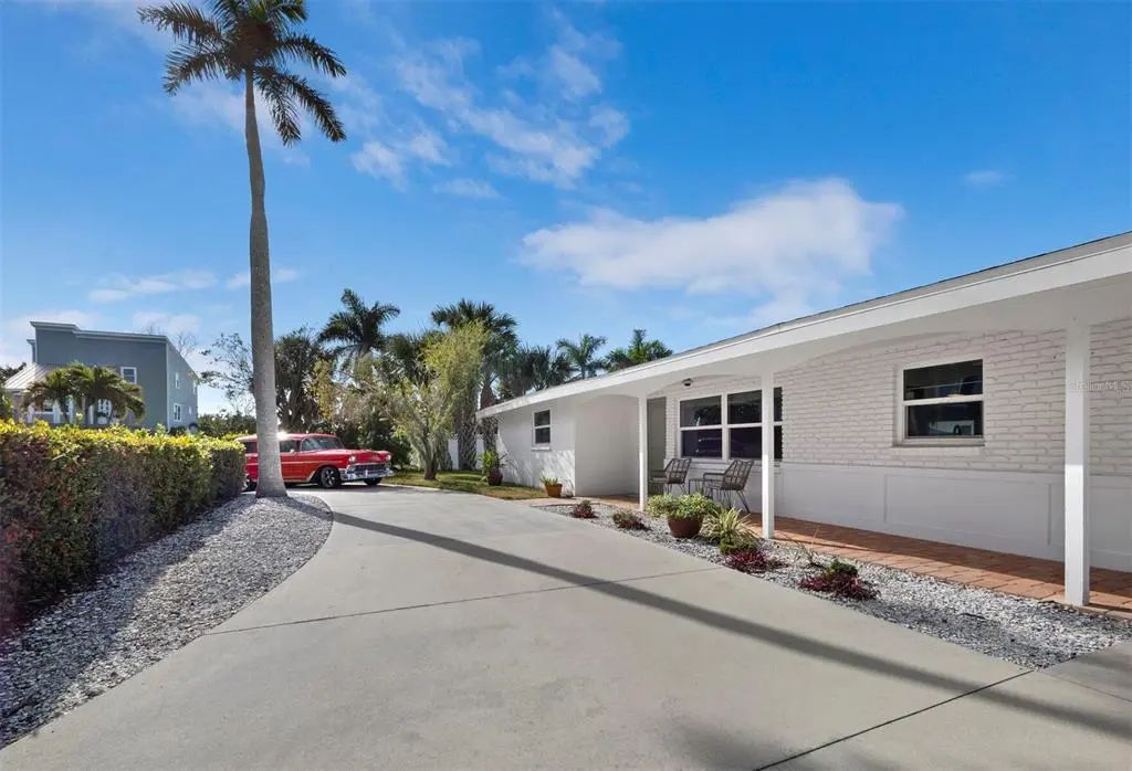 691 Tarawitt Drive, LONGBOAT KEY