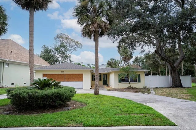 4627 W Lamb Avenue, TAMPA