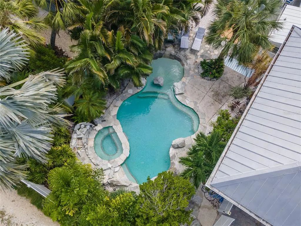 701 Broadway Street, LONGBOAT KEY
