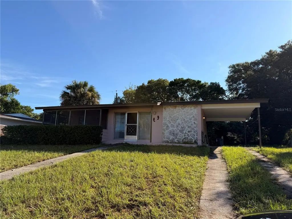 1077 Whitewood Drive, DELTONA