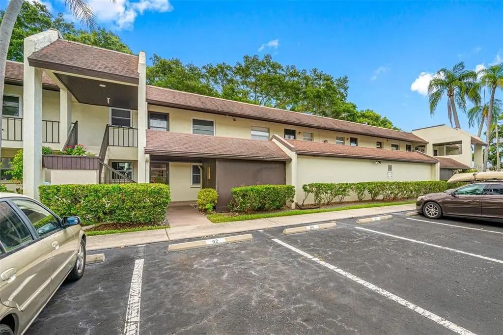 1100 E Bay Drive 82, LARGO